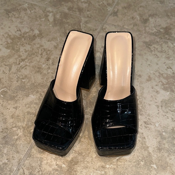 Shoes - SHEIN Elegant Black Croc-Embossed Women's Heels